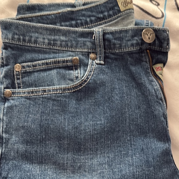 Wrangler 20x. - Picture 7 of 7